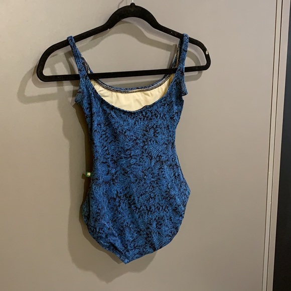 Luckyleo RTW leotard - Picture 2 of 3